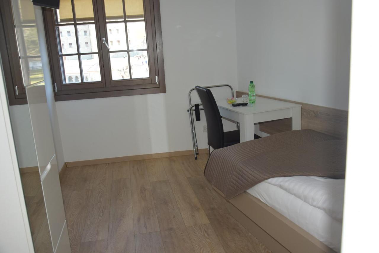 Hotel Sonne ไอน์ซีเดิล์น ภายนอก รูปภาพ