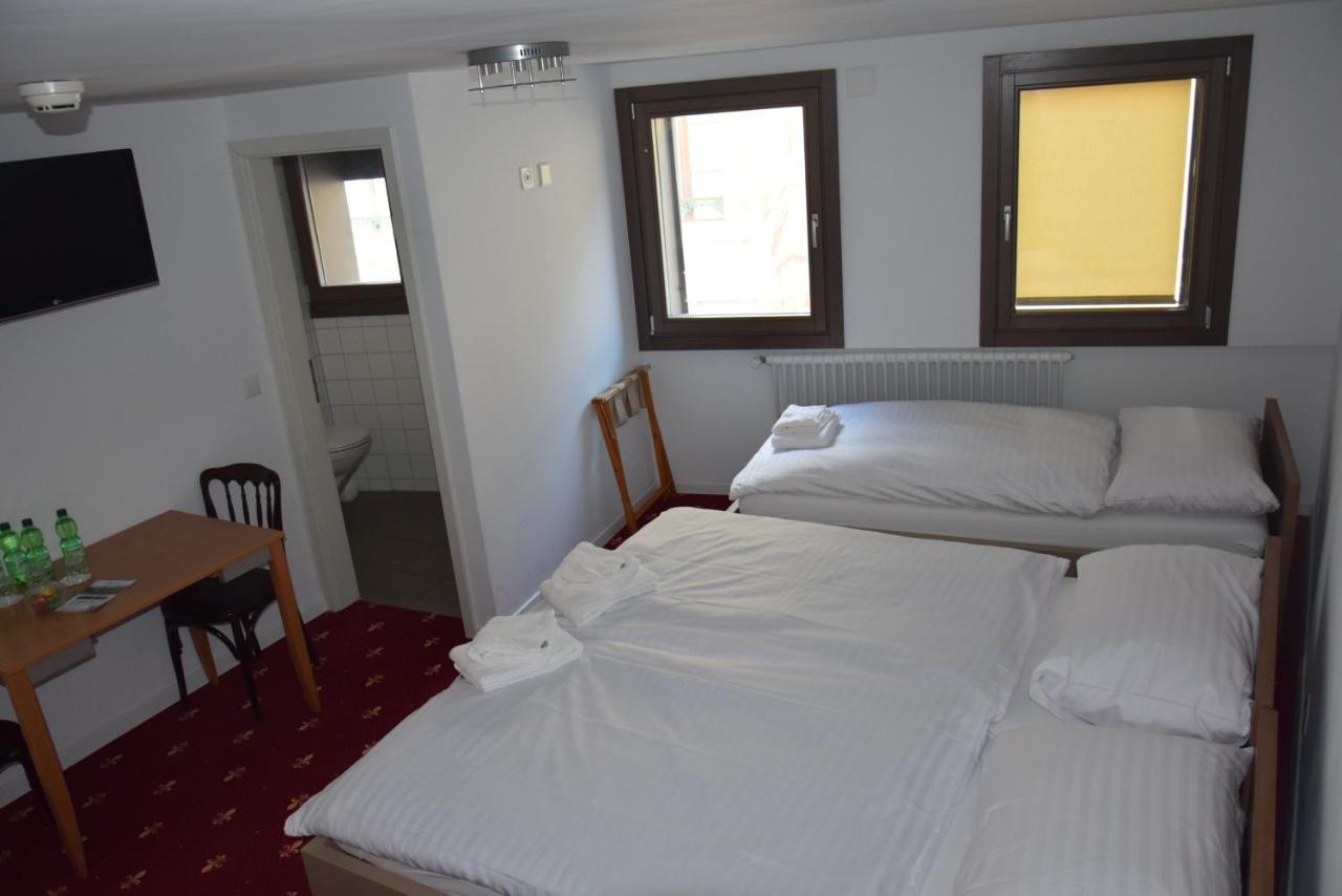 Hotel Sonne ไอน์ซีเดิล์น ภายนอก รูปภาพ
